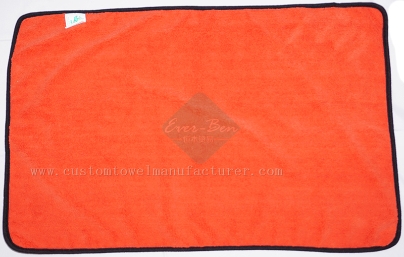 China Bulk OEM microfiber travel towel Factory|Custom Label Microfiber Fast Dry Sport Towel Supplier for Holland Netherlands Brazil